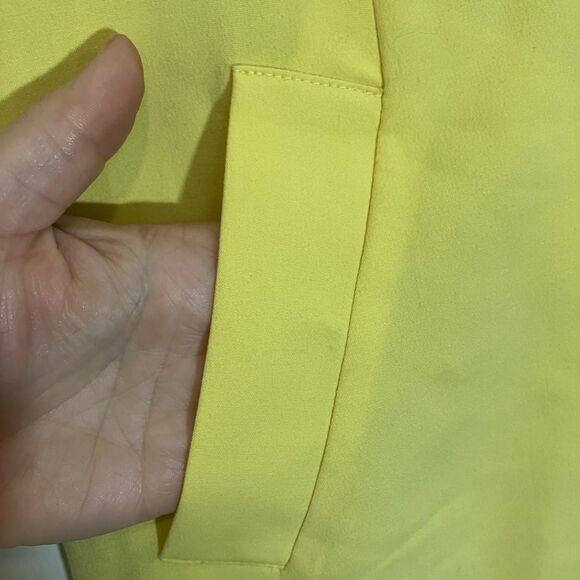 Nine West sleeveless dress, pockets, beautiful yellow, excellent condition, 8 - Picture 2 of 3
